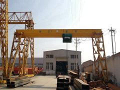 <b>西藏日喀则龙门吊出租现货MH龙门吊32吨9米跨2台</b>