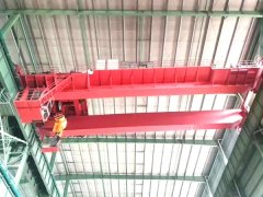 <b>5+5 吨双小车吊钩桥式行车能担建材厂双物吊装吗</b>