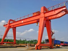 <b>河南新乡钢结构重型组装用 200 吨龙门吊省心吗</b>